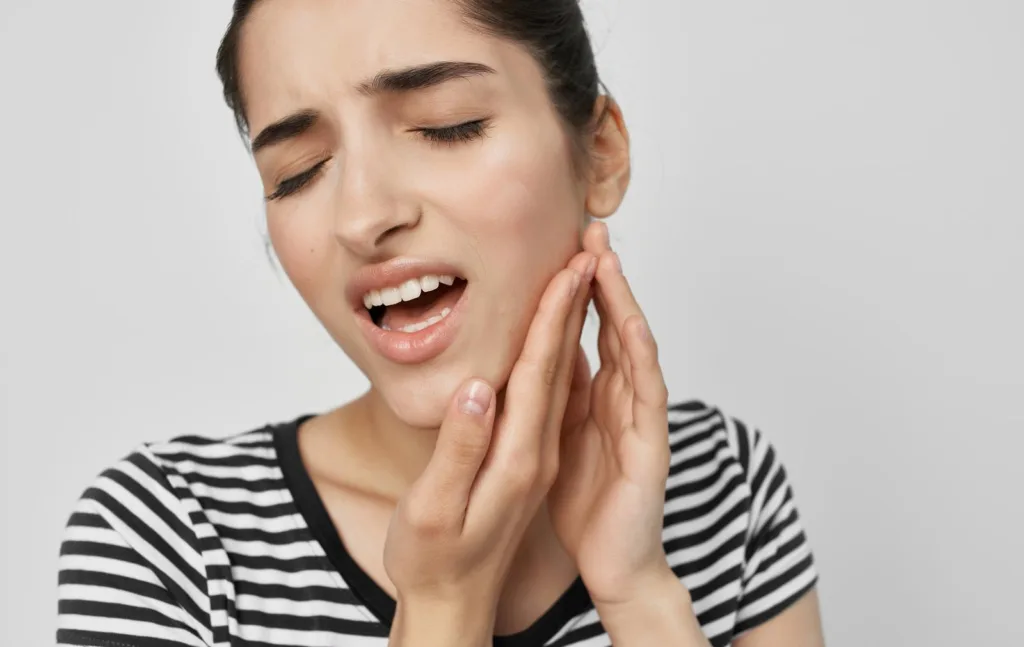 Ból wszystkich zębów- jak sobie ulżyć?